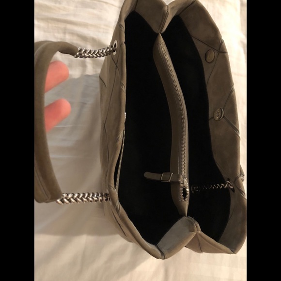 **** SOLD❌**** Roger Vivier Prismick in Gray - Picture 4 of 8